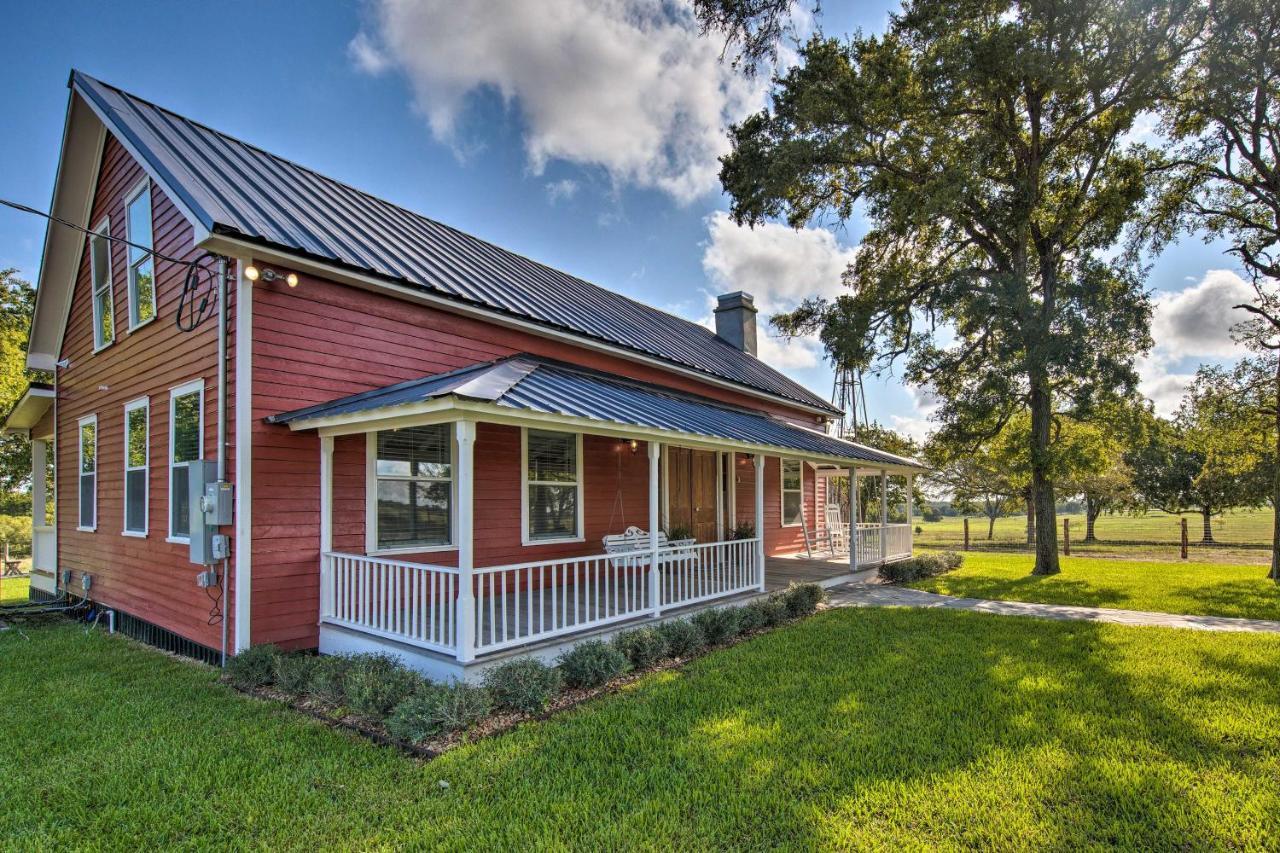 Peaceful Schulenburg Farmhouse With Fire Pit And Grill Екстериор снимка